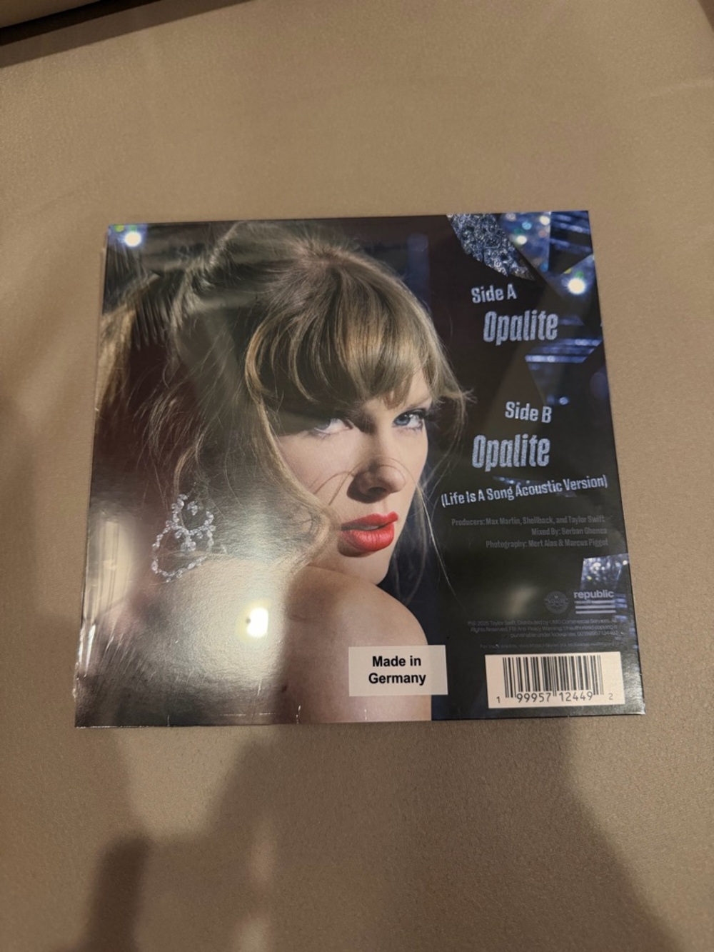 Taylor Swift Vinyl Single - Blue, Black, White